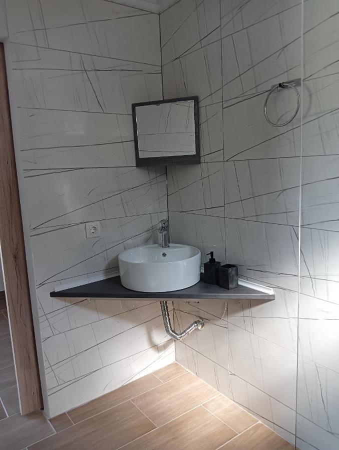 Studio Bakali Apartment Торони Екстериор снимка